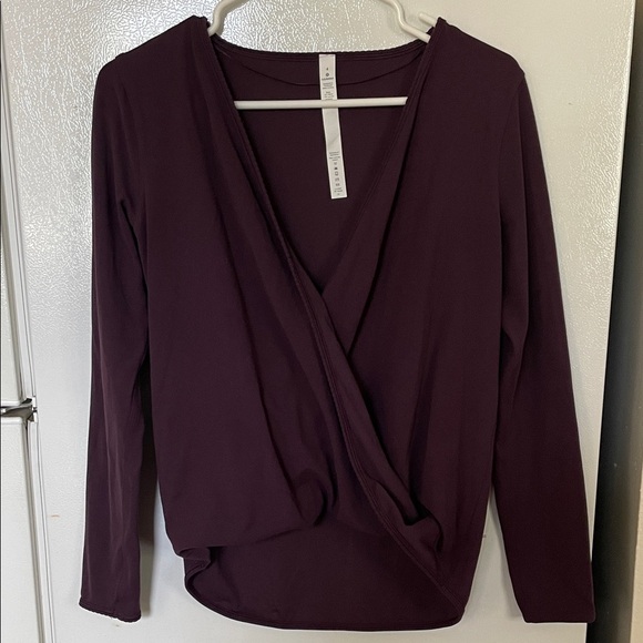 Lululemon Athletica NWOT size 4 Purple Wrap Blouse - Picture 1 of 5